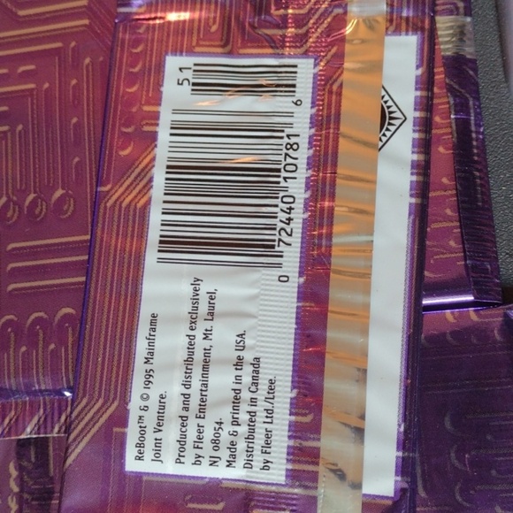 ReBoot 1995Fleer Ultra Packs(7) - Picture 2 of 4